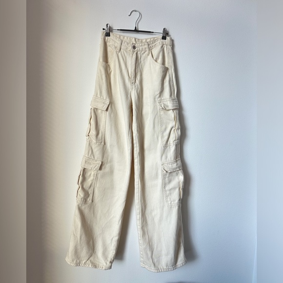 Amazon Denim - High Waisted White Cargo Jeans